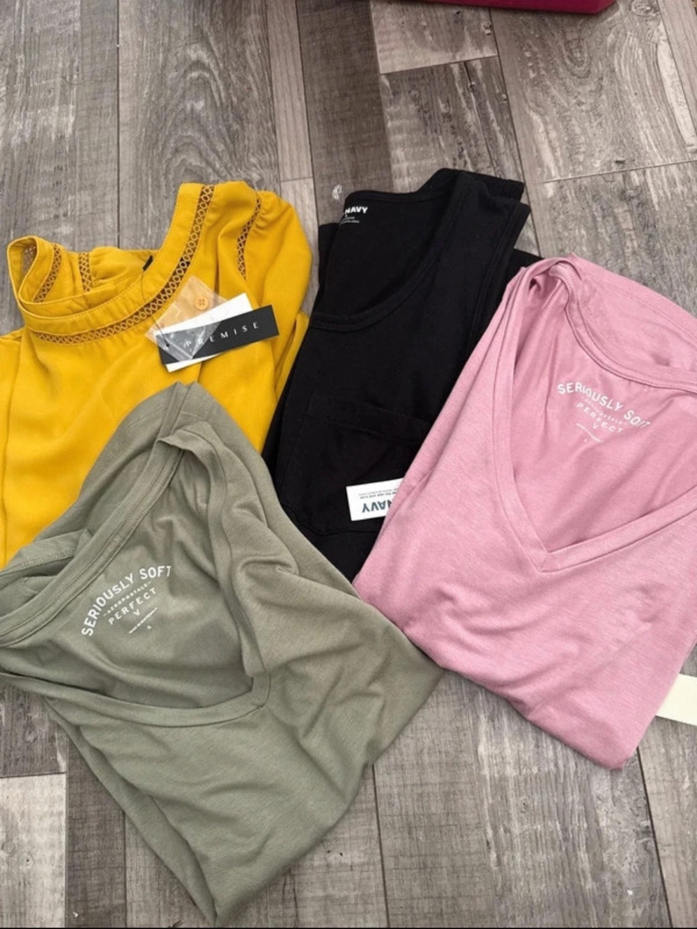 Lot of women’s juniors shirts Aeropostale seriously soft new old navy